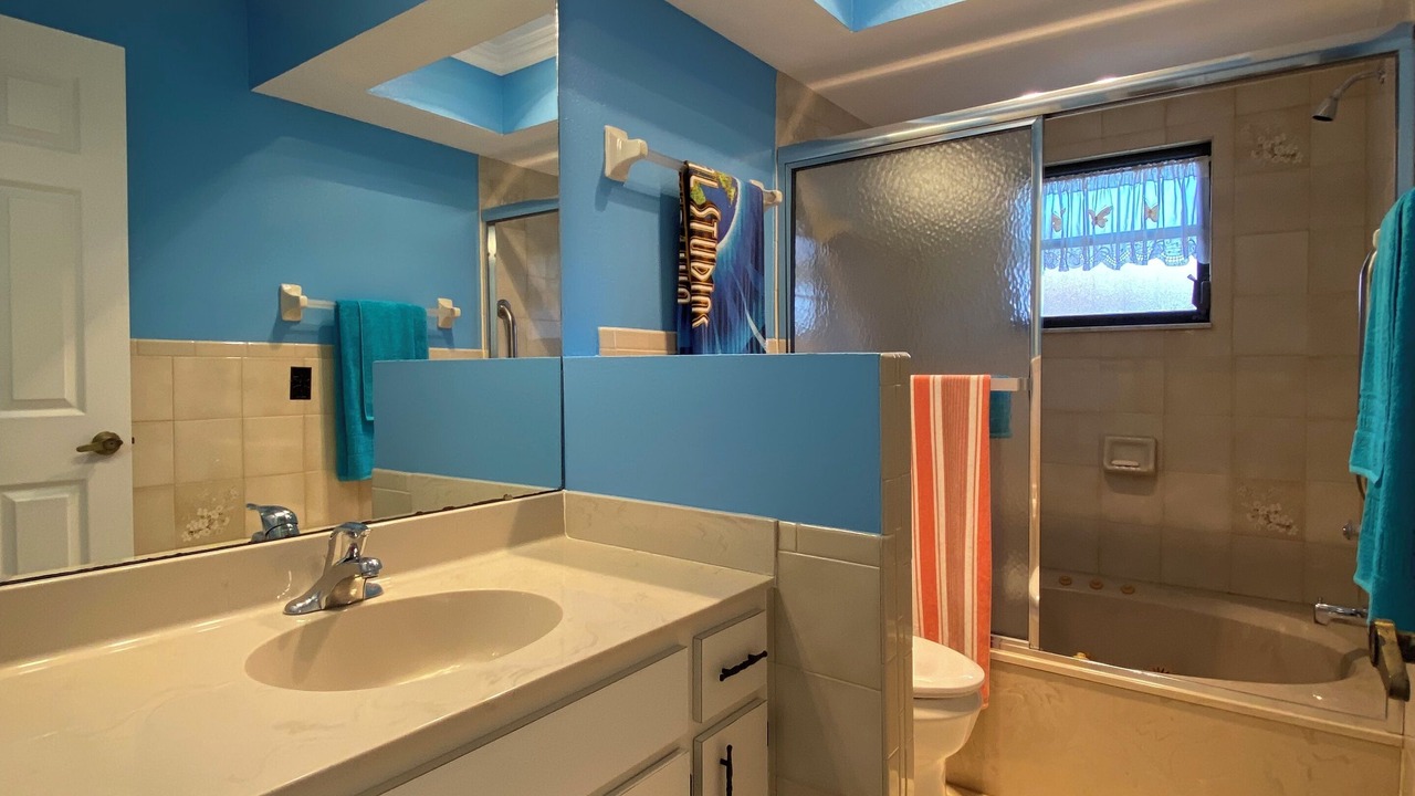 Photo of Bathroom in Edgewater