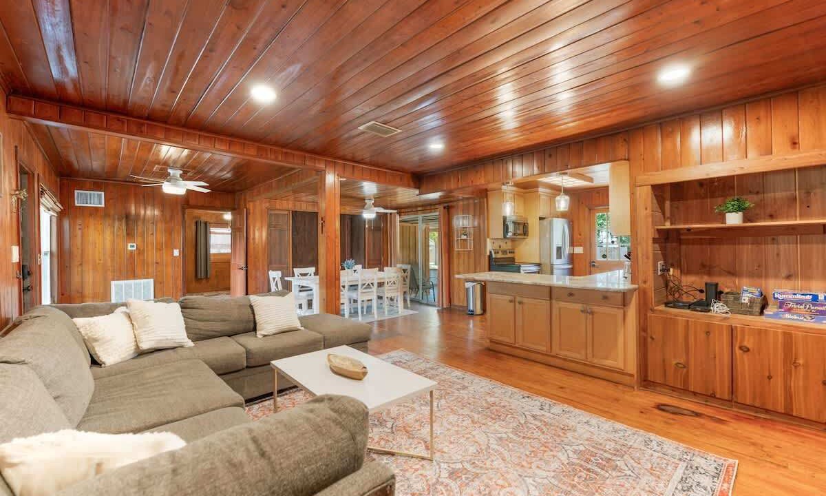 Photo of Livingroom in Chassahowitzka