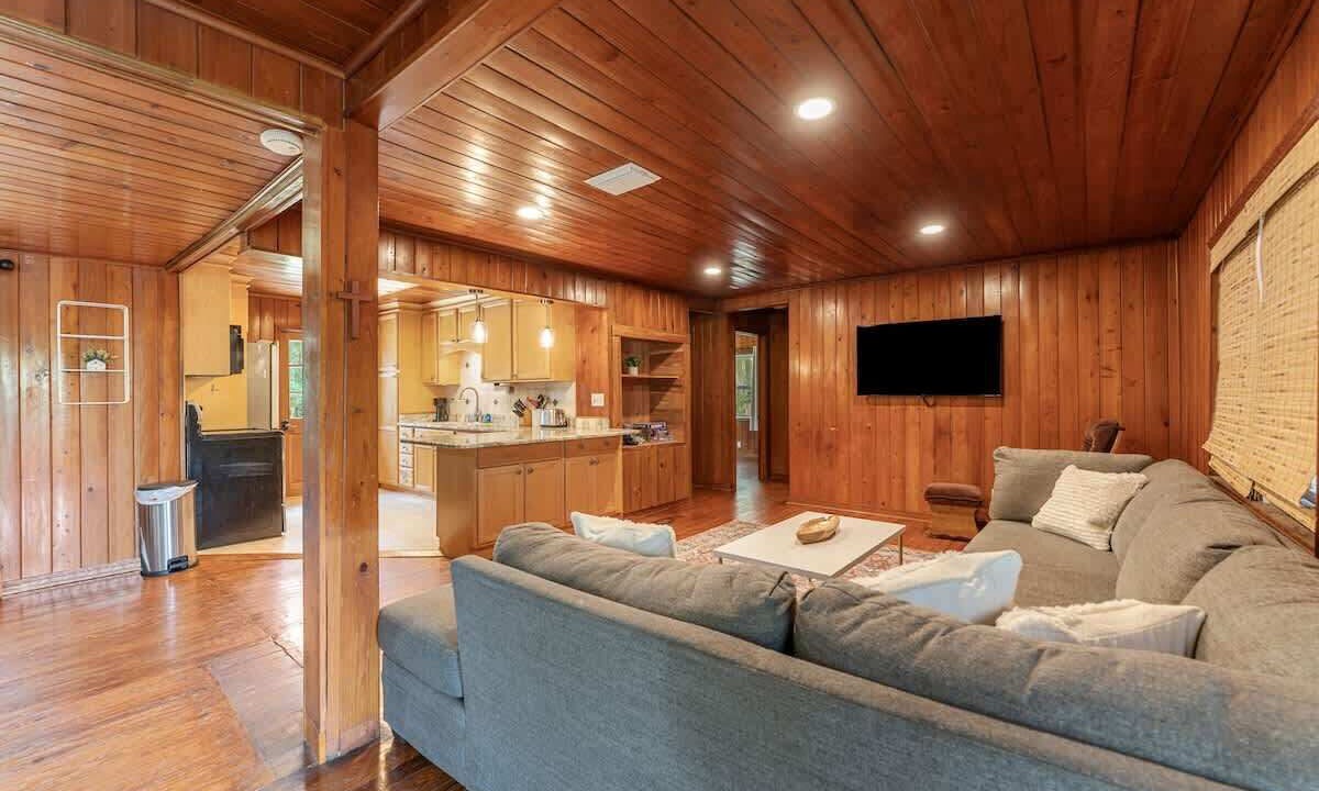 Photo of Livingroom in Chassahowitzka