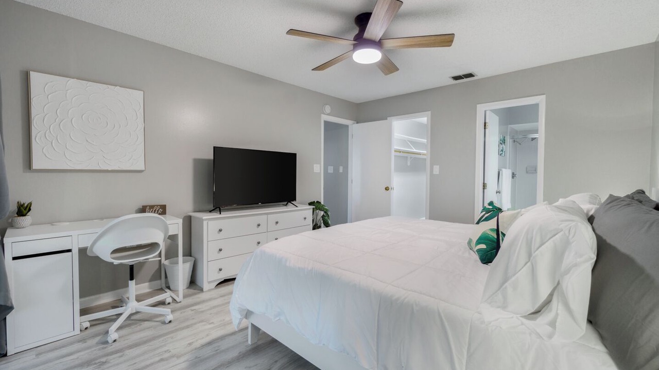 Photo of Bedroom in Nichols