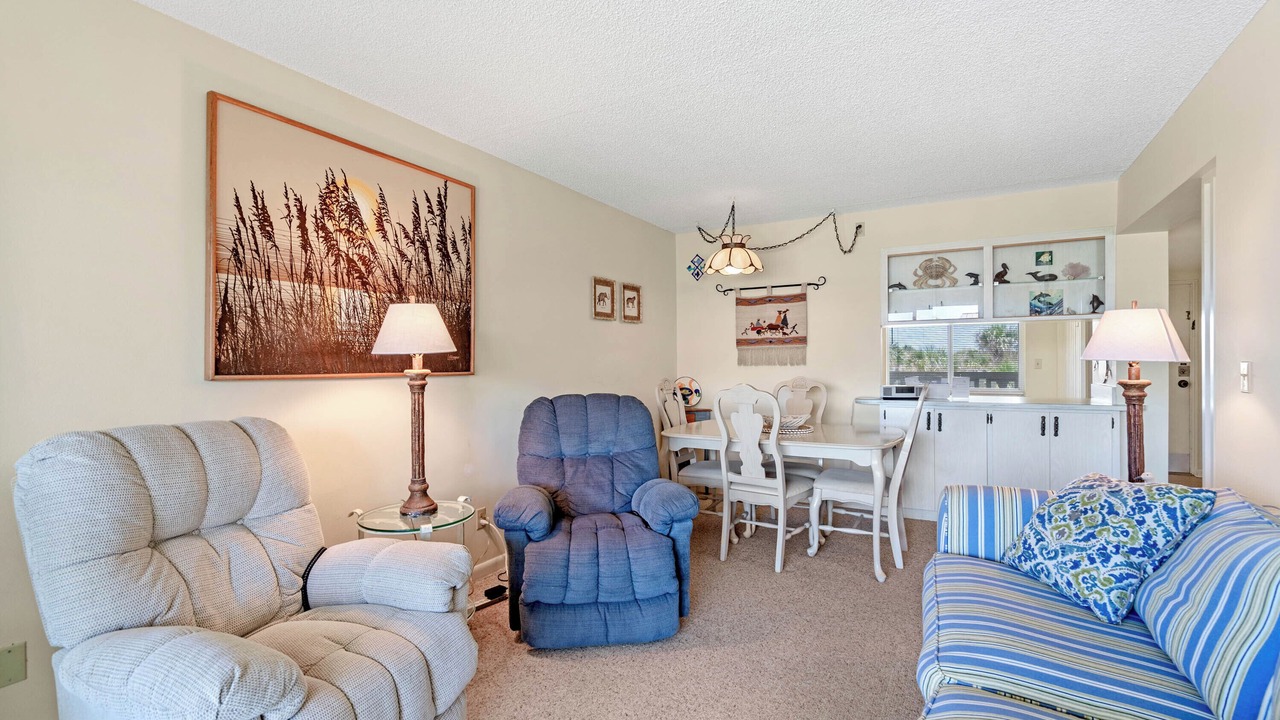 Photo of Livingroom in Point East