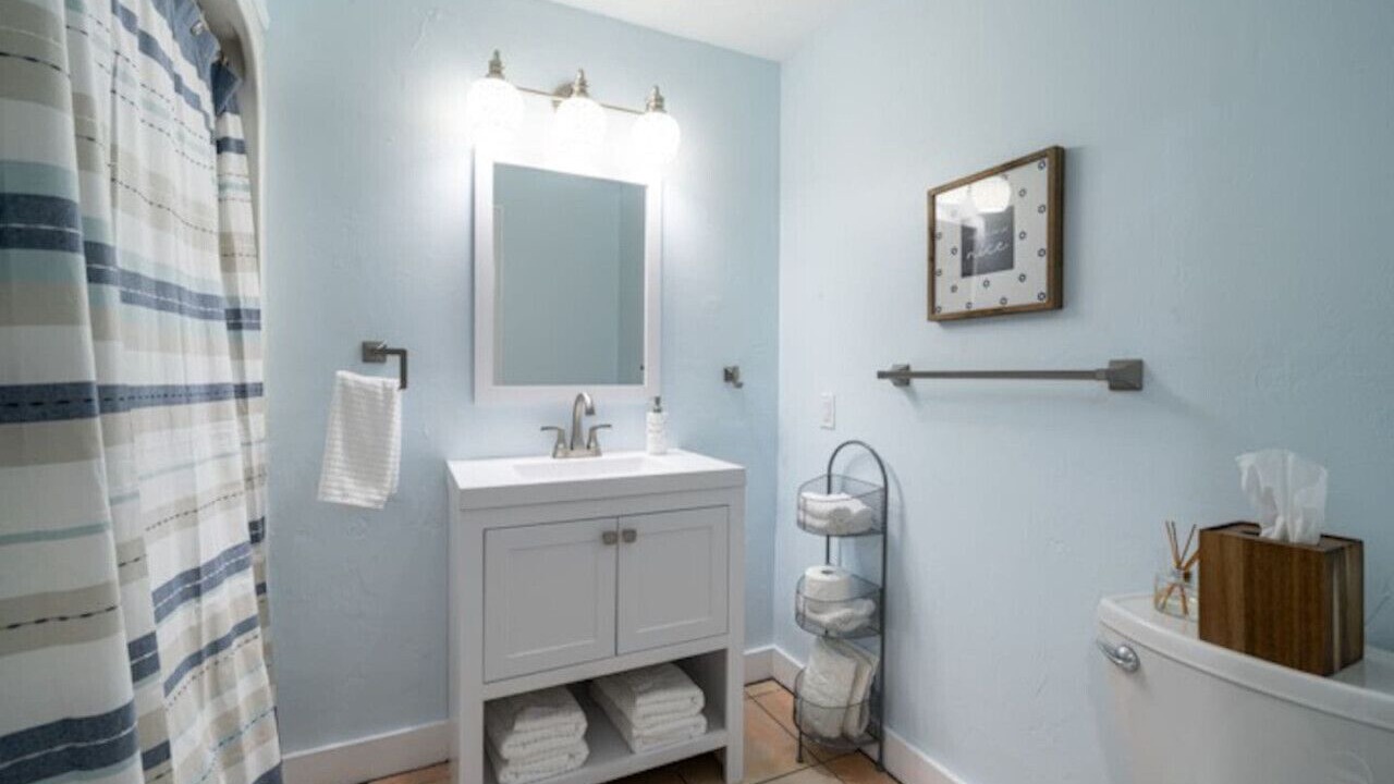 Photo of Bathroom in Historic District