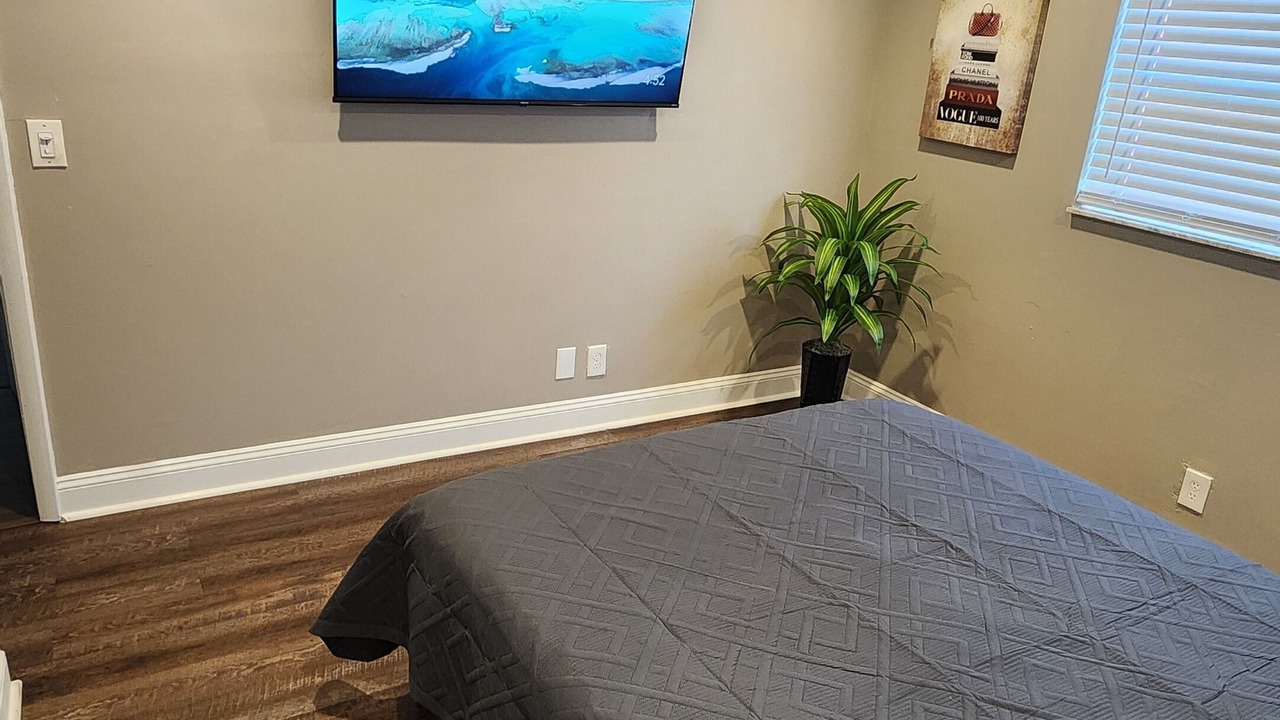 Photo of Bedroom in Riviera Beach