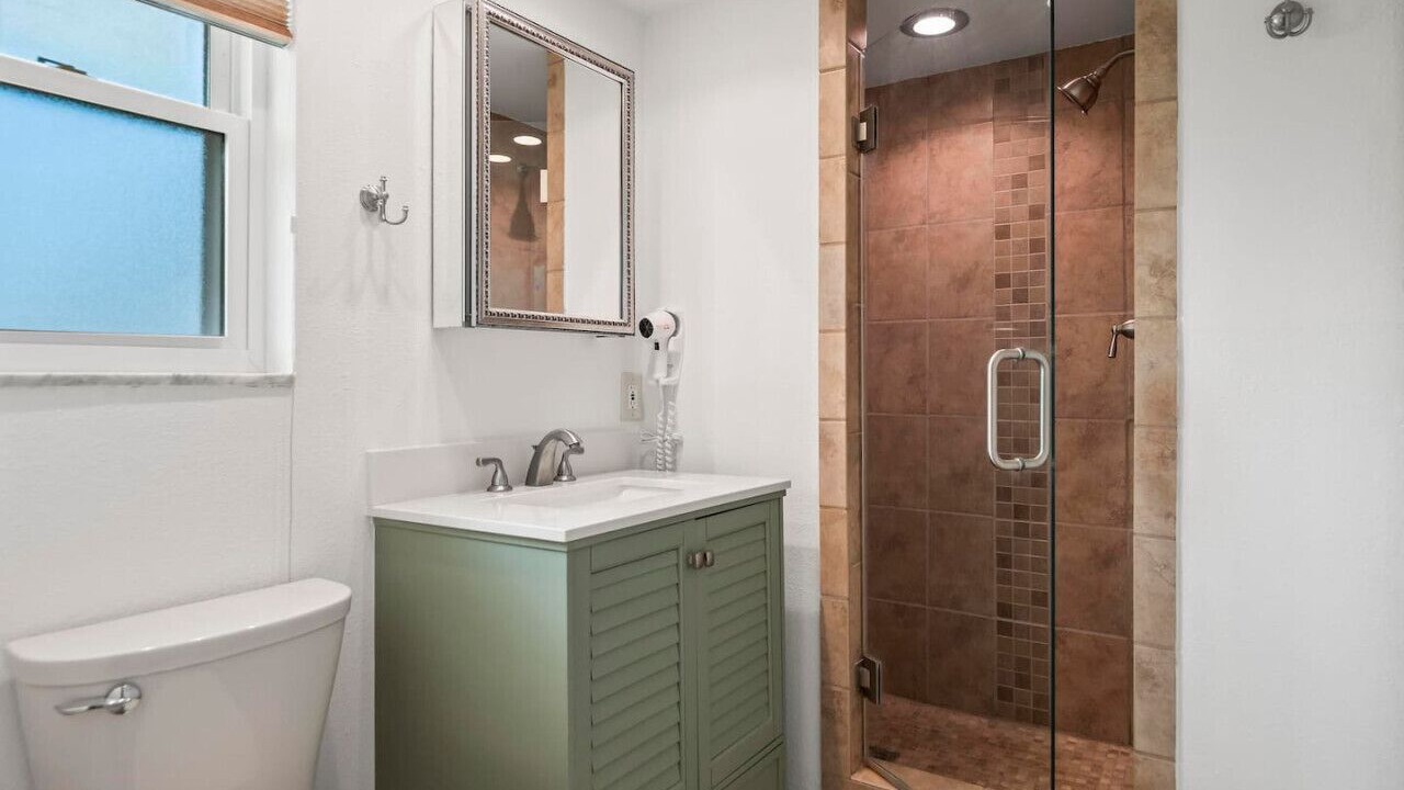 Photo of Bathroom in Marineland Acres