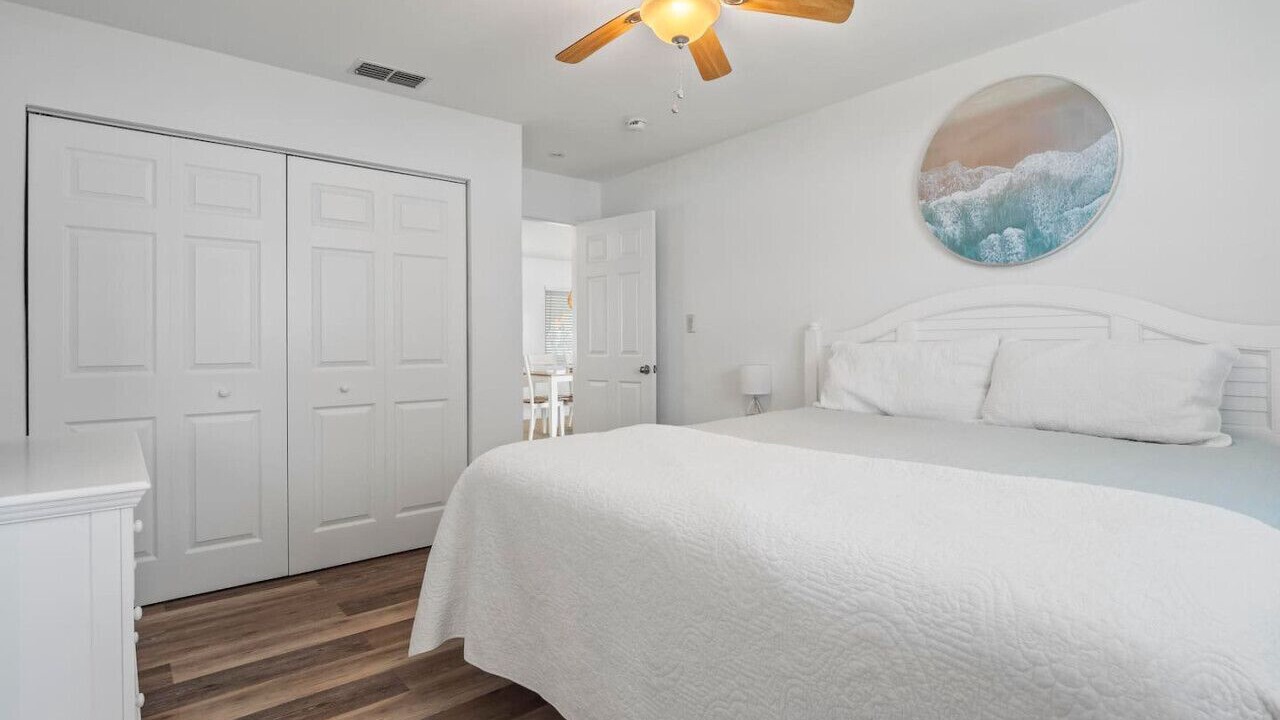 Photo of Bedroom in Marineland Acres