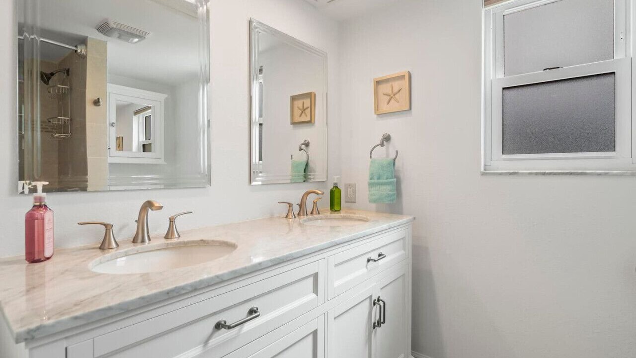 Photo of Bathroom in Marineland Acres