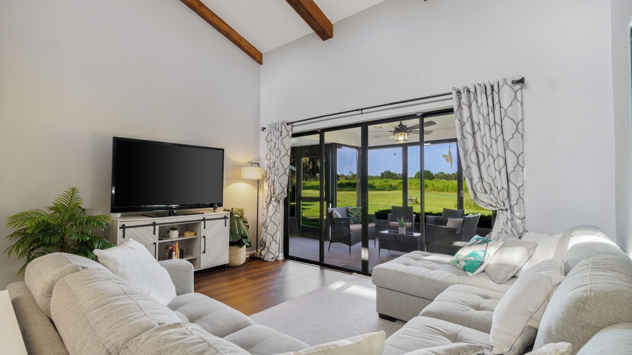 Photo of Livingroom in Nichols