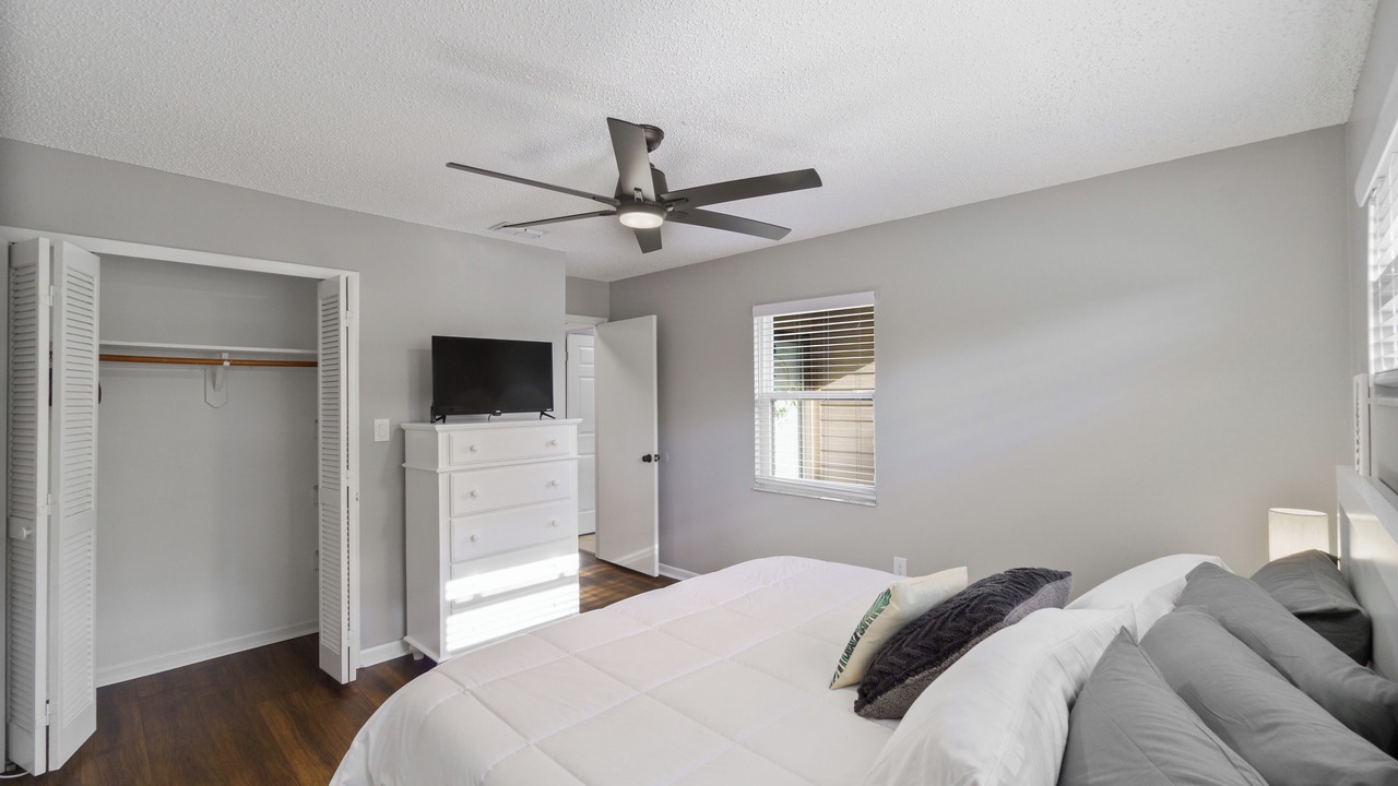 Photo of Bedroom in Nichols