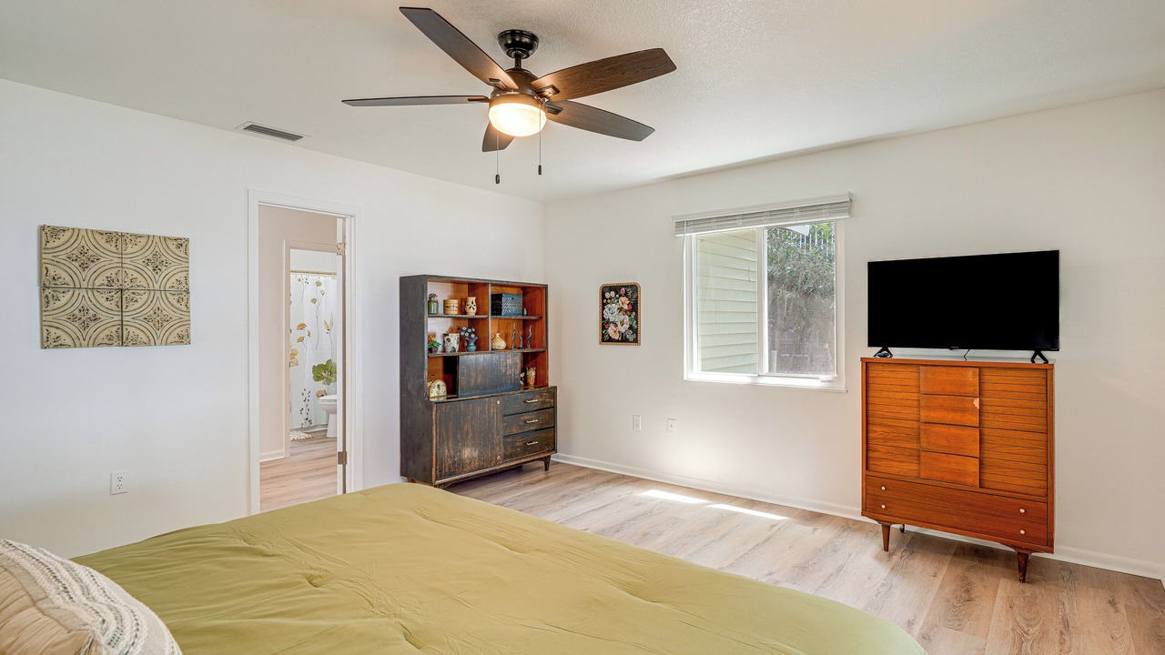 Photo of Bedroom in Babson Park