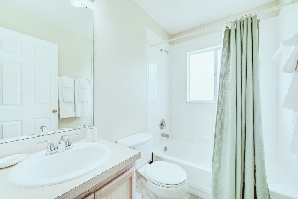Photo of Bathroom in Thousand Oaks