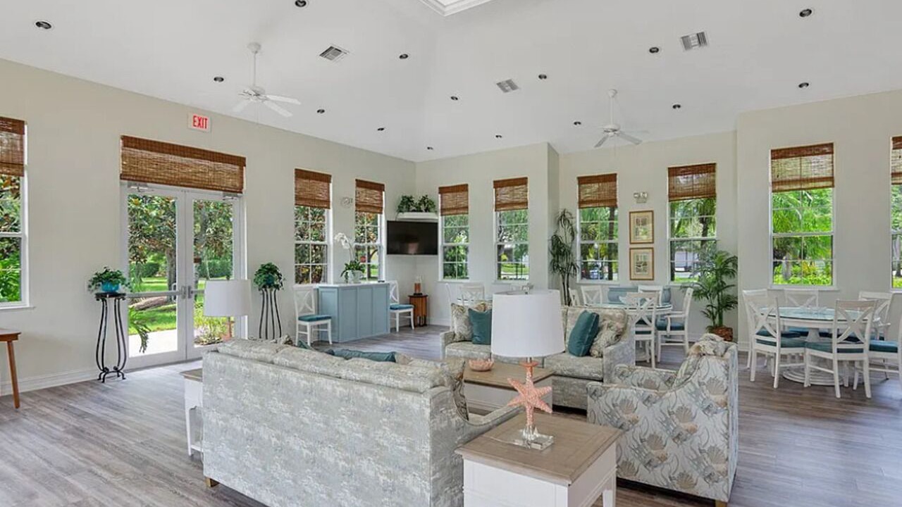 Photo of Livingroom in Grand Harbor