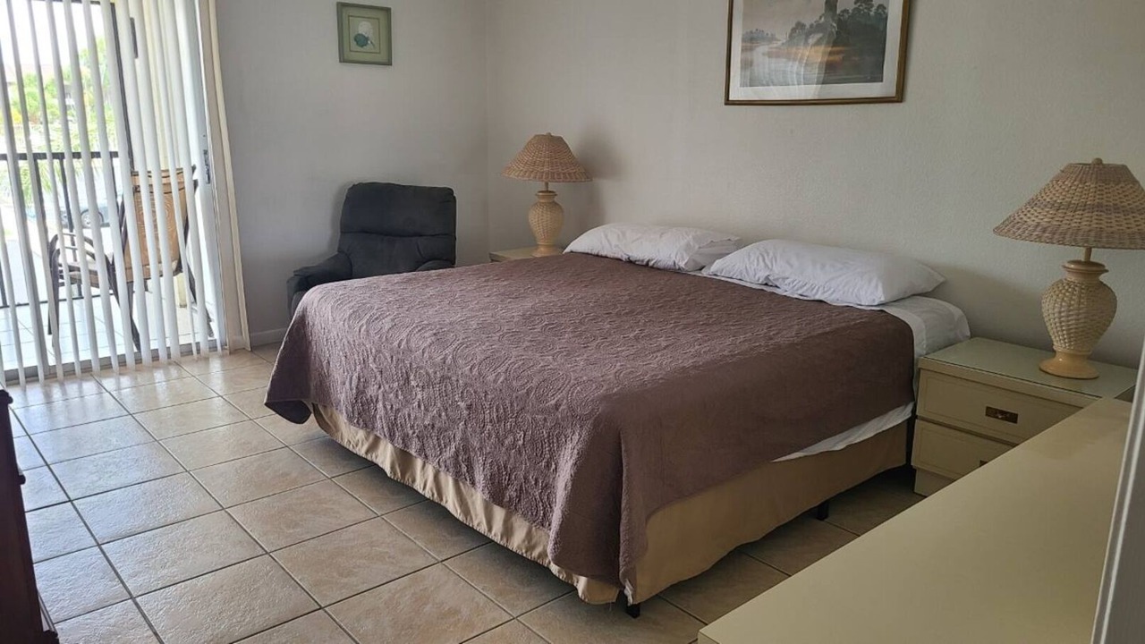 Photo of Bedroom in Englewood South