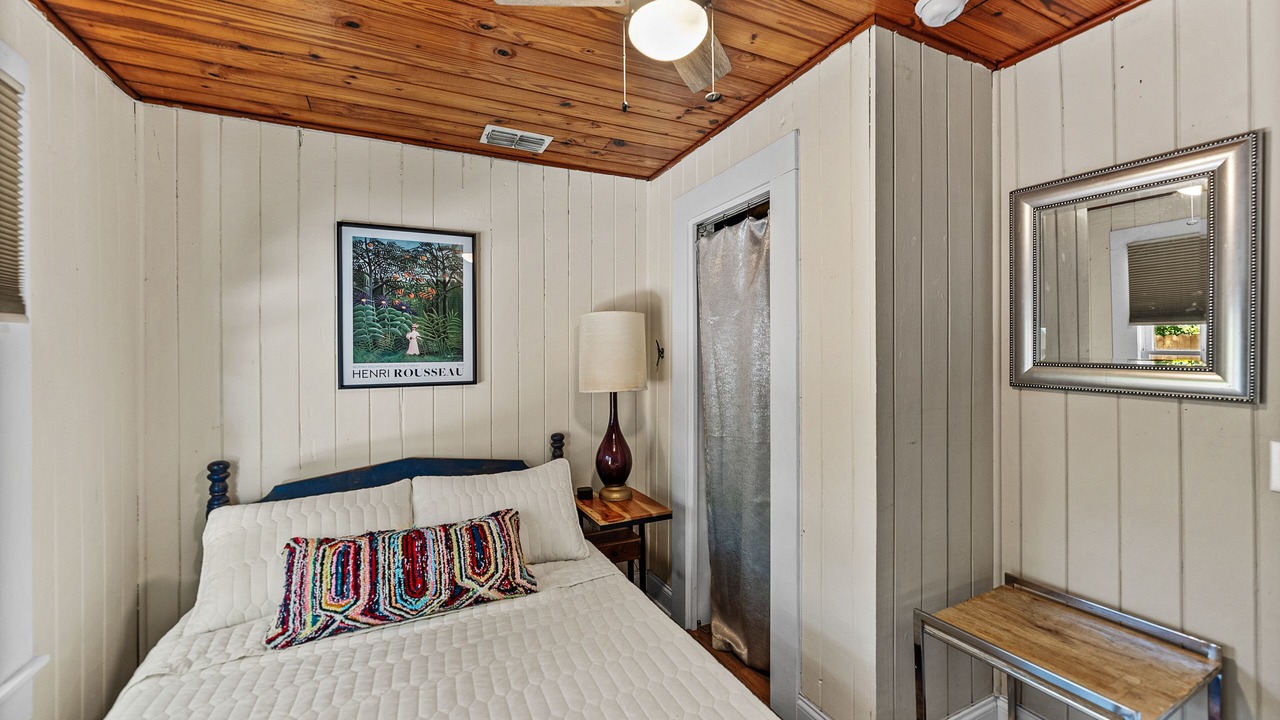 Photo of Bedroom in Dixieland