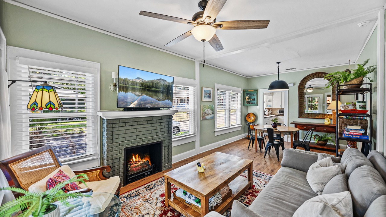 Photo of Livingroom in Dixieland