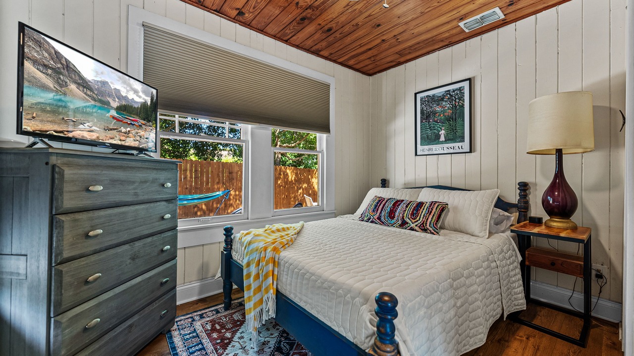 Photo of Bedroom in Dixieland