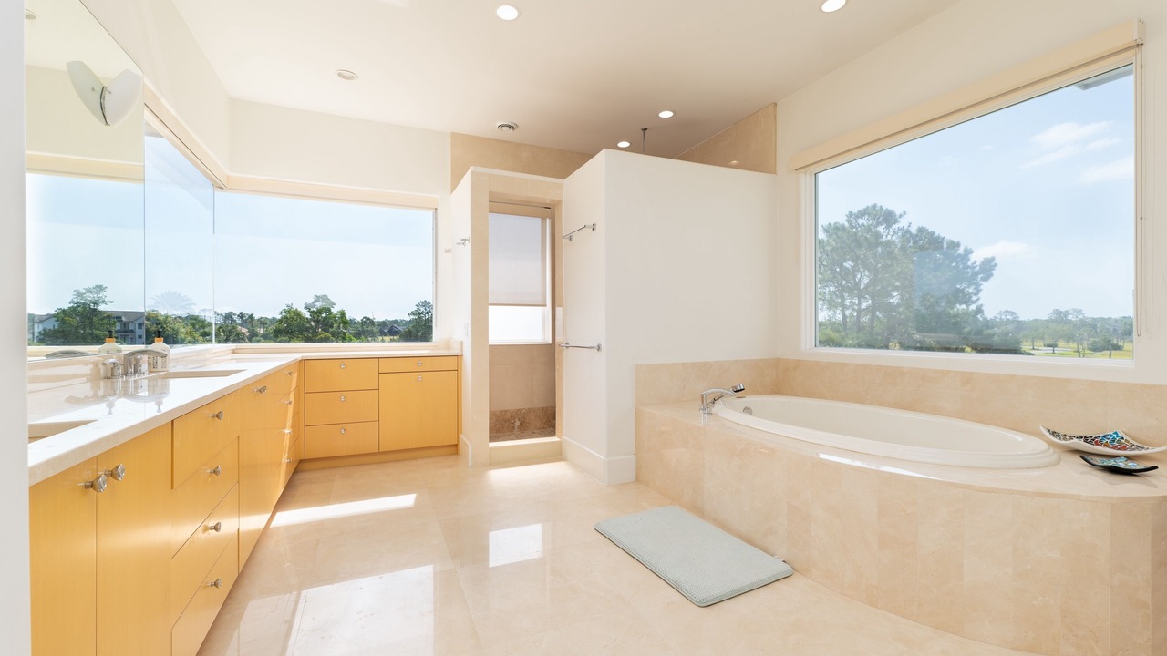Photo of Bathroom in Palm Valley