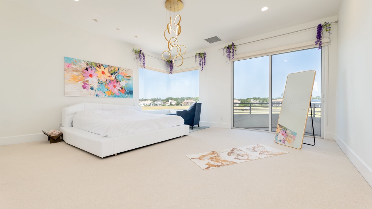 Photo of Bedroom in Palm Valley
