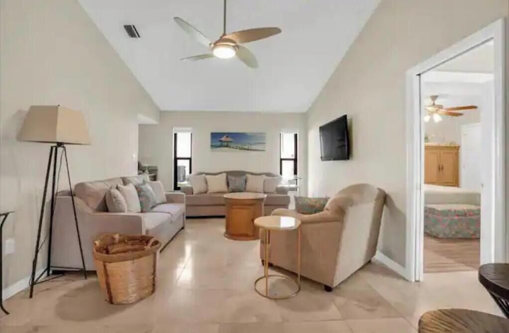 Photo of Livingroom in Port Charlotte