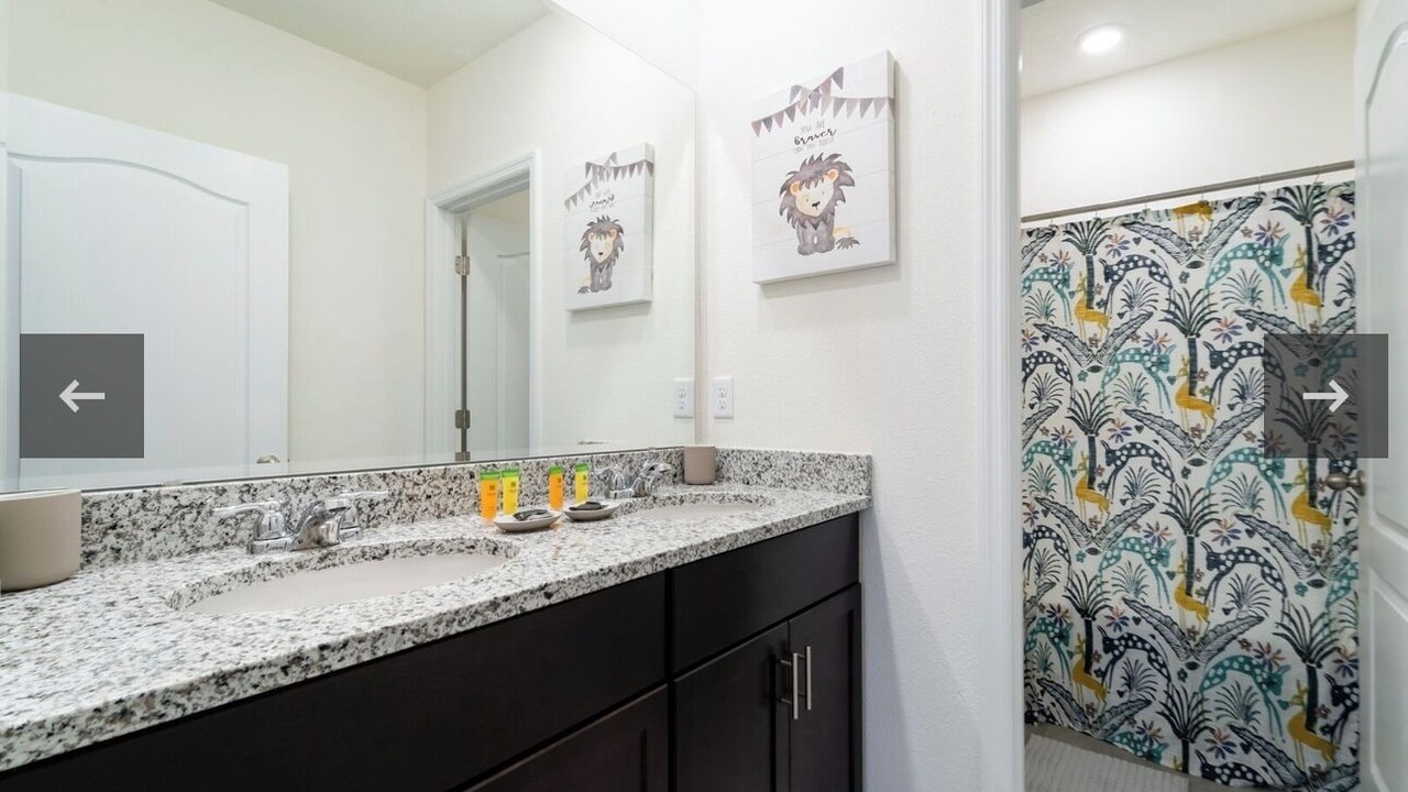 Photo of Bathroom in Sunridge Woods