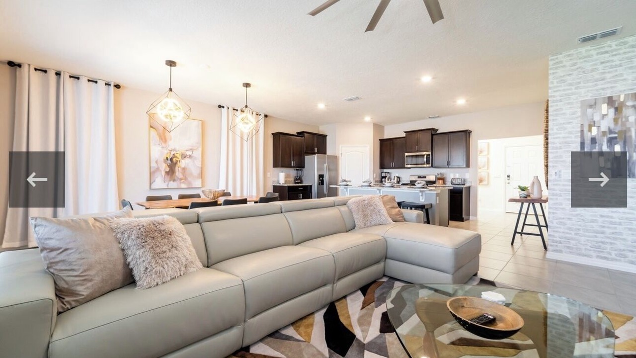 Photo of Livingroom in Sunridge Woods