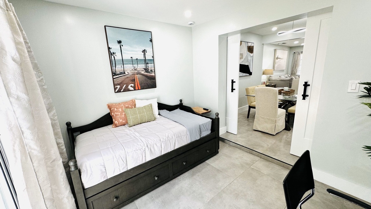 Photo of Bedroom in Lake Ridge