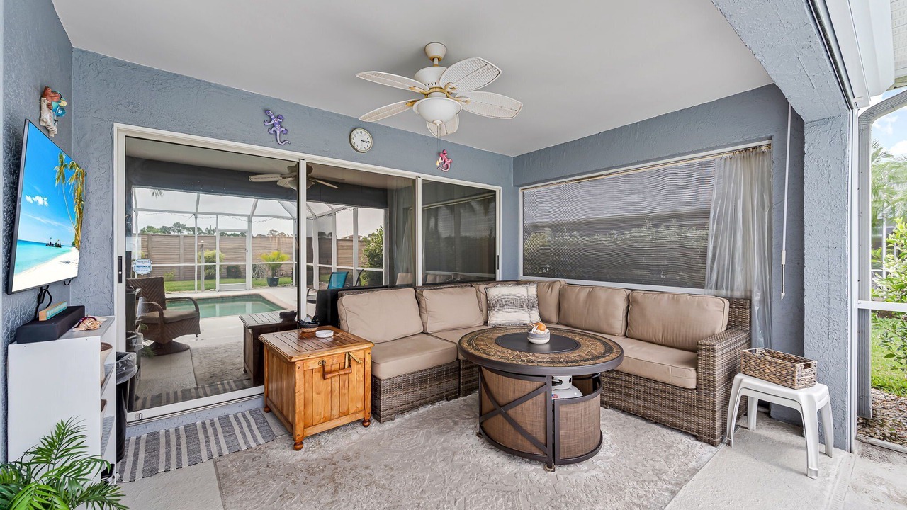 Photo of Livingroom in Beachwalk Isles