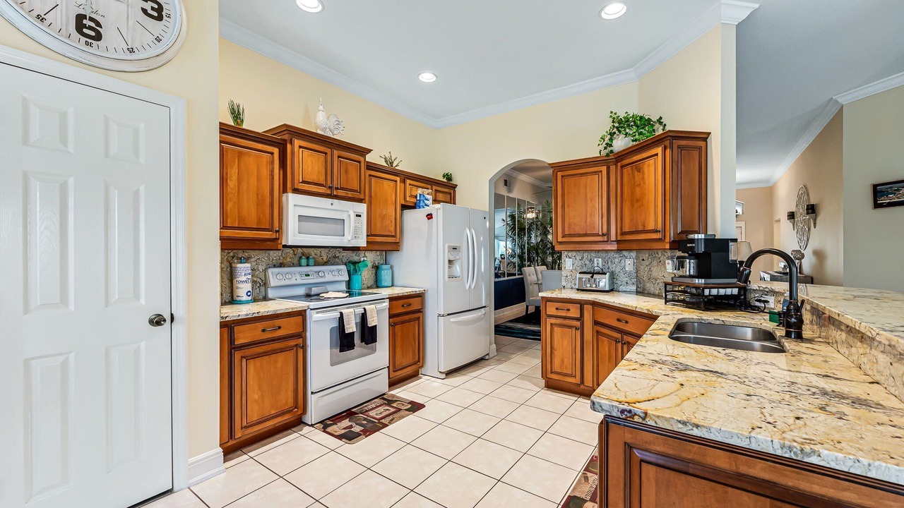 Photo of Kitchen in Beachwalk Isles