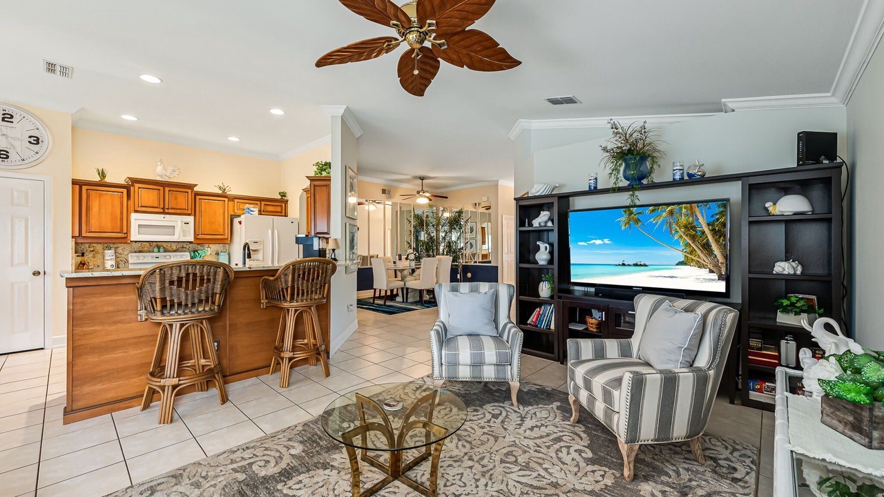 Photo of Livingroom in Beachwalk Isles