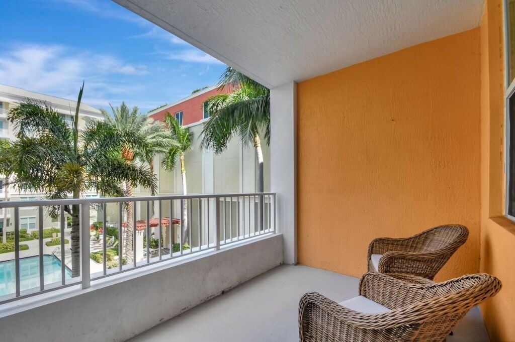 Photo of Outdoor in Lantana