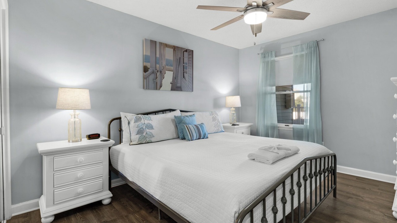 Photo of Bedroom in Seacrest