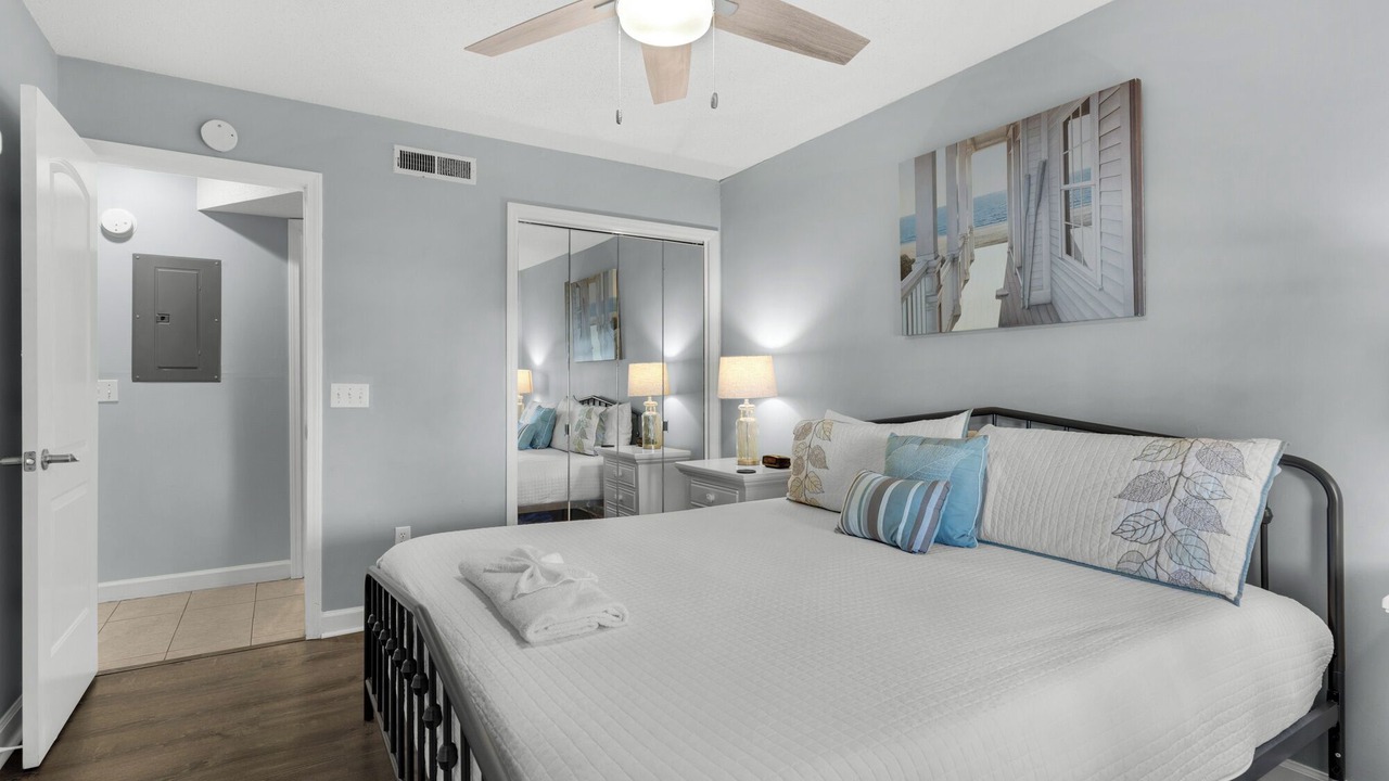 Photo of Bedroom in Seacrest
