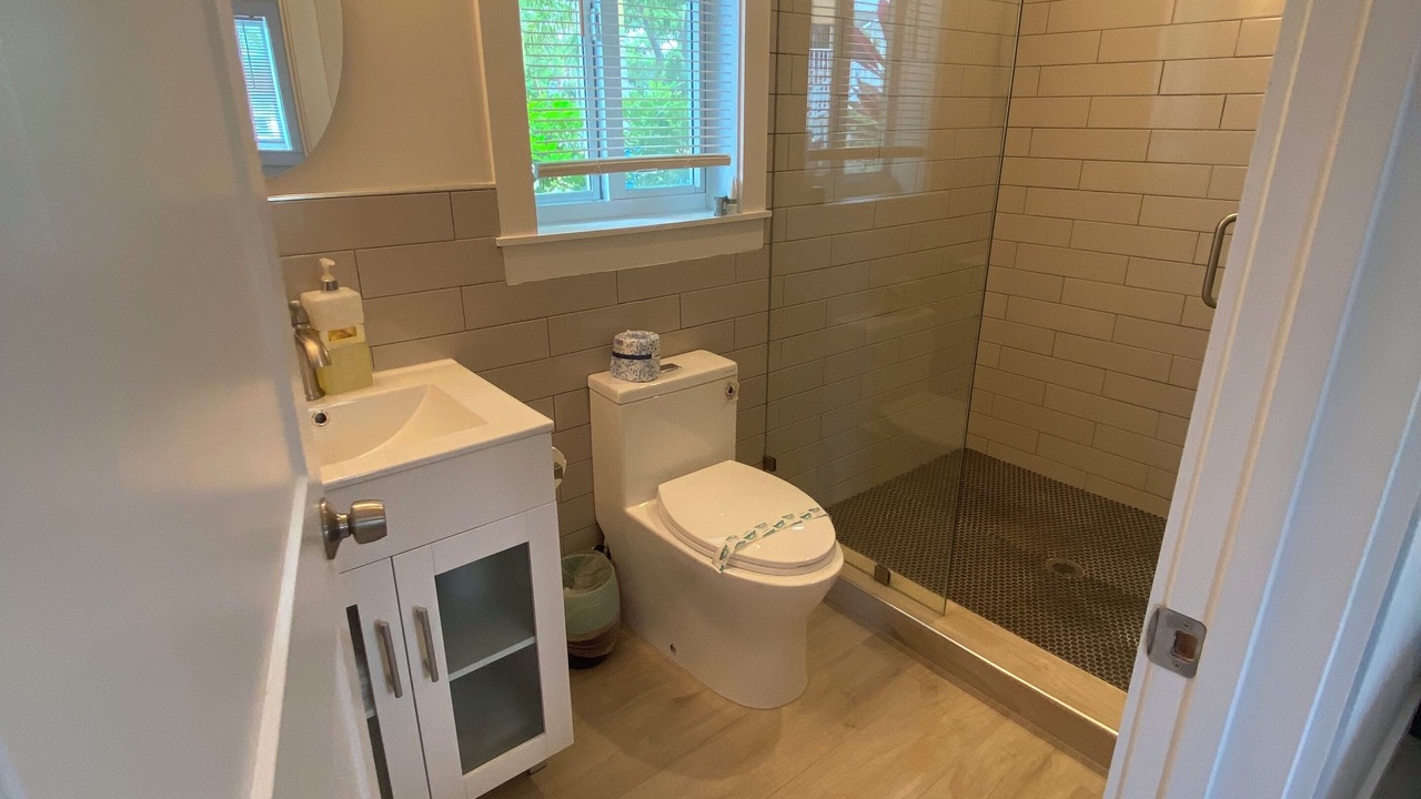 Photo of Bathroom in Indian Waterways
