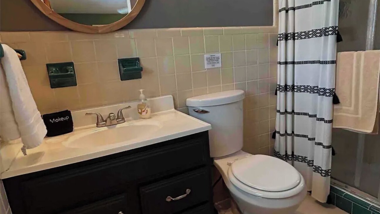 Photo of Bathroom in Venice Gardens