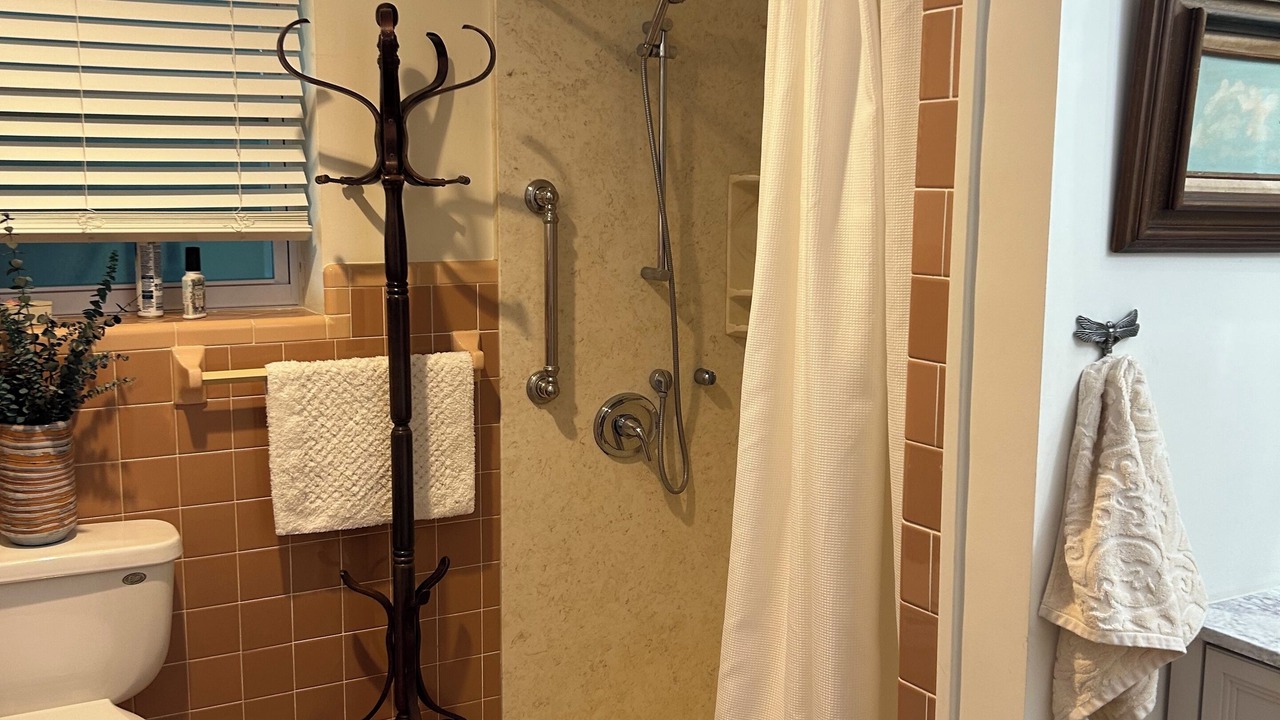 Photo of Bathroom in Babson Park