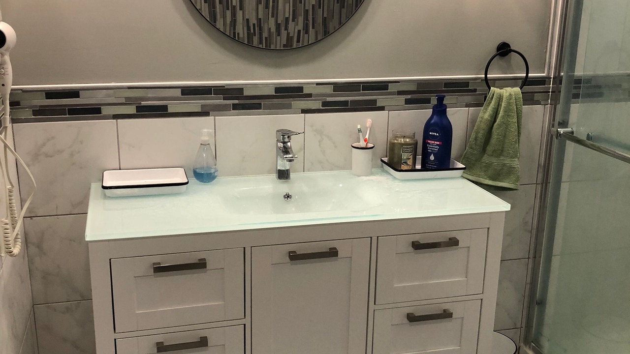 Photo of Bathroom in Laguna Shores