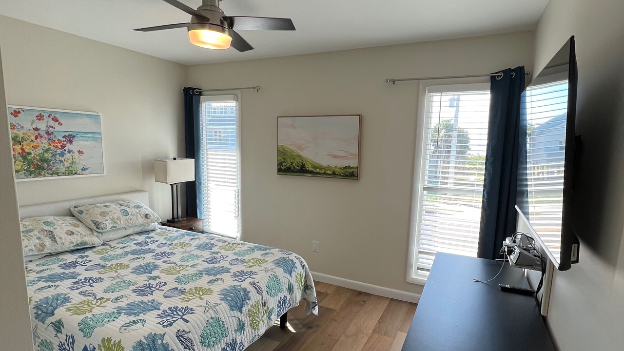 Photo of Bedroom in Laguna Shores