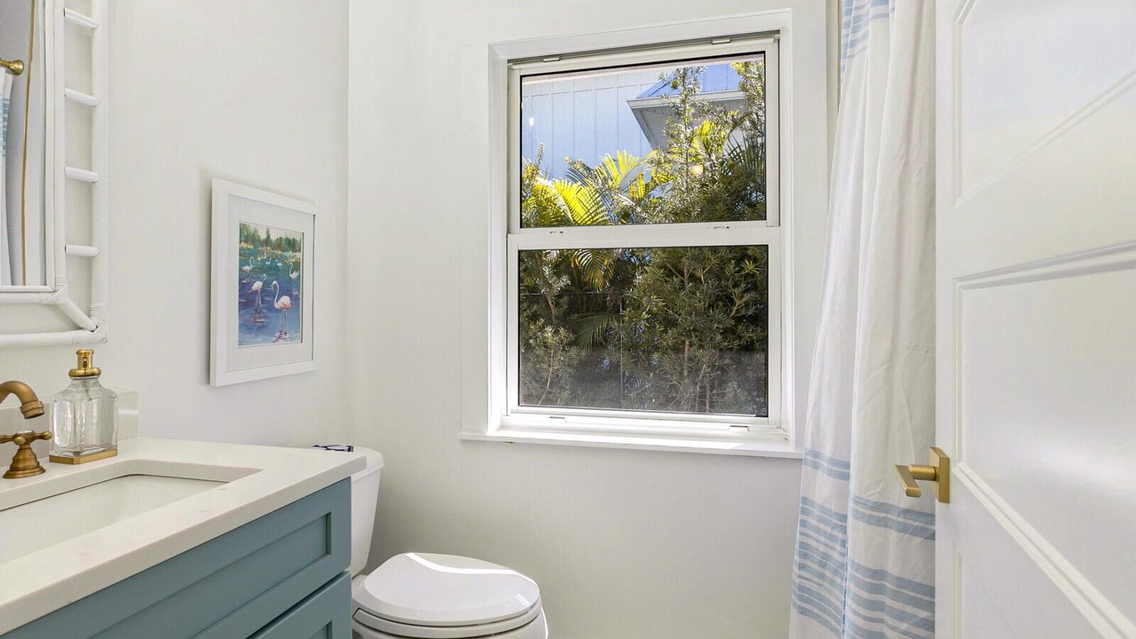 Photo of Bathroom in Longbeach Village
