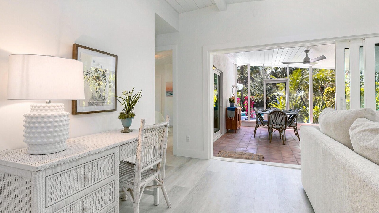 Photo of Livingroom in Longbeach Village