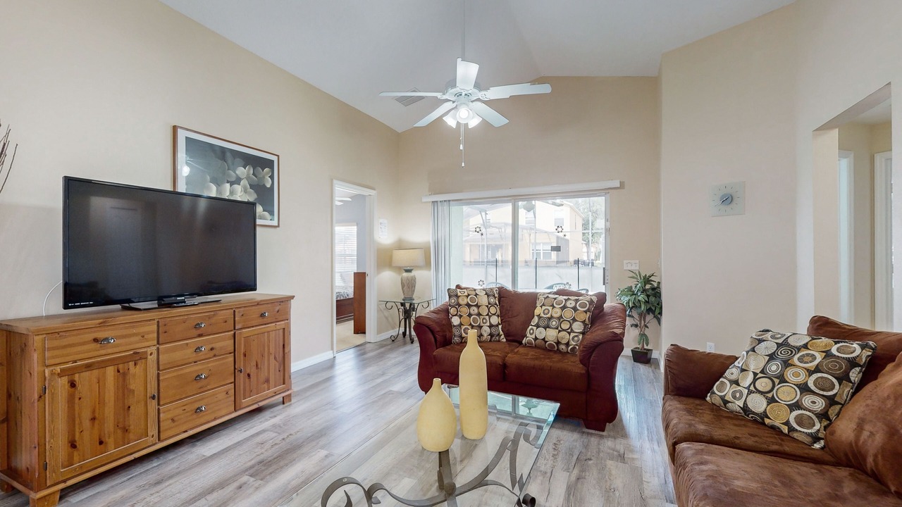 Photo of Livingroom in Sandy Ridge