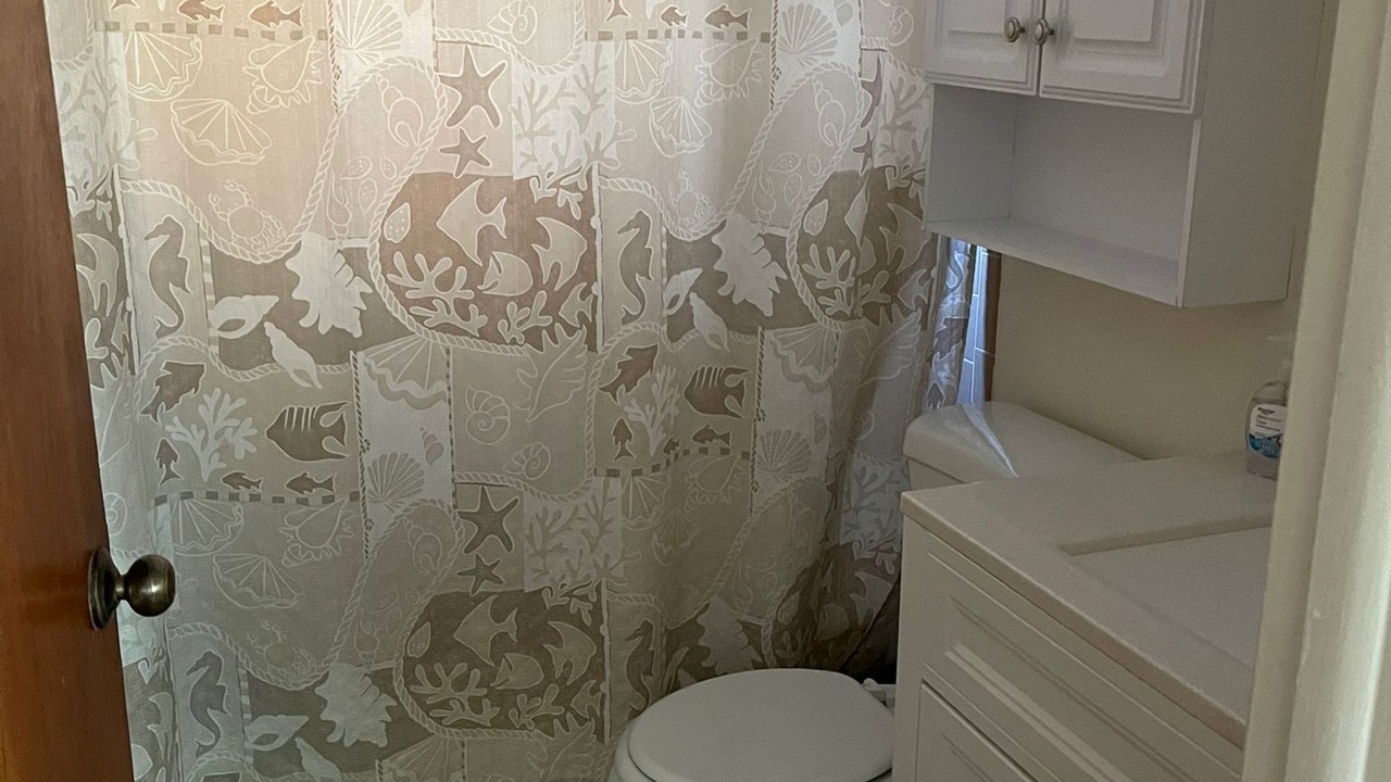 Photo of Bathroom in Hudson Beach Estates