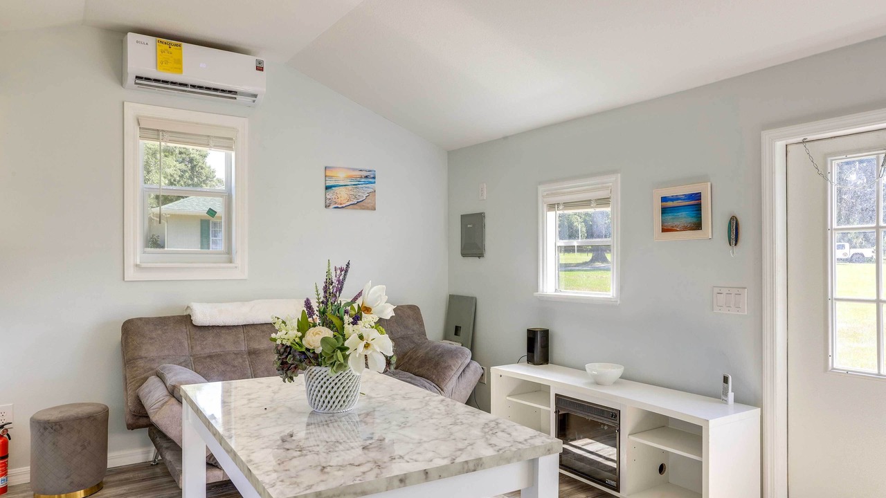 Photo of Livingroom in Fellowship