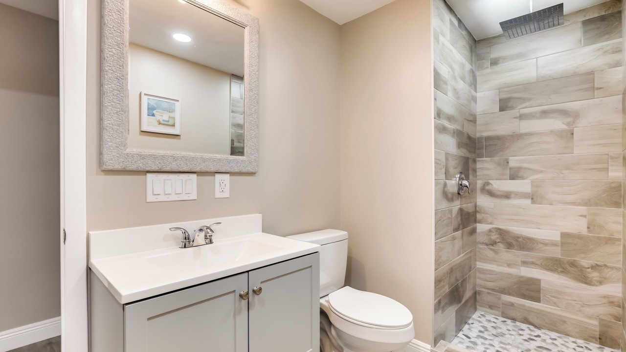 Photo of Bathroom in Orient Park