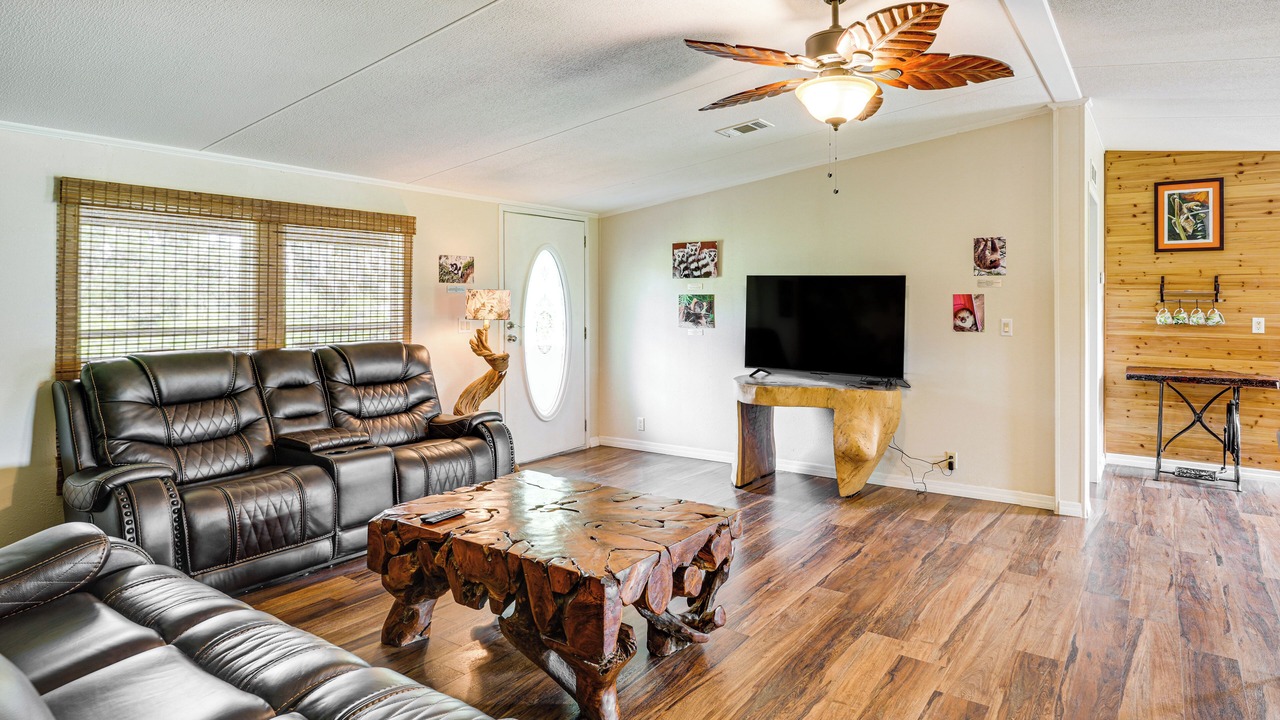Photo of Livingroom in Webster