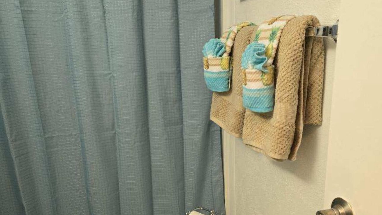 Photo of Bathroom in Lenox Park
