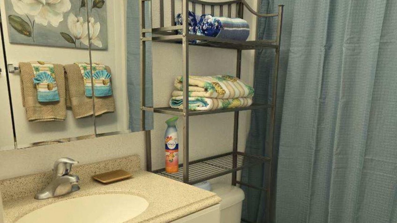 Photo of Bathroom in Lenox Park
