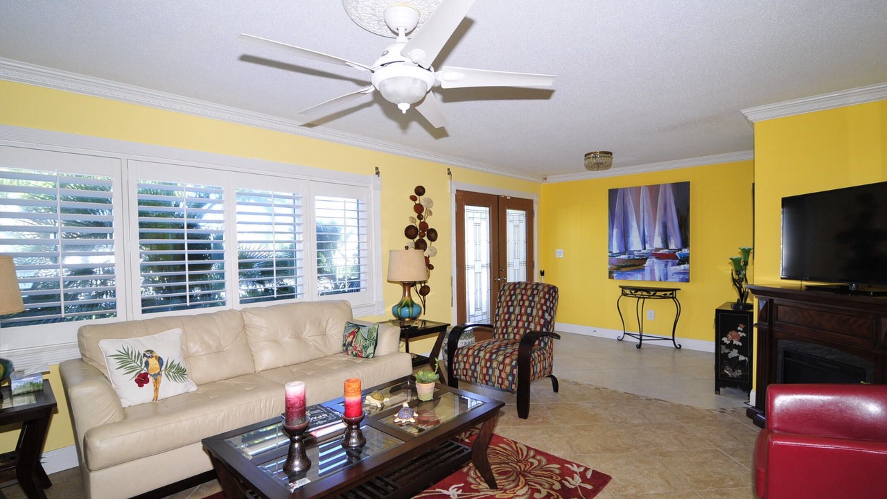 Photo of Livingroom in Port Canaveral