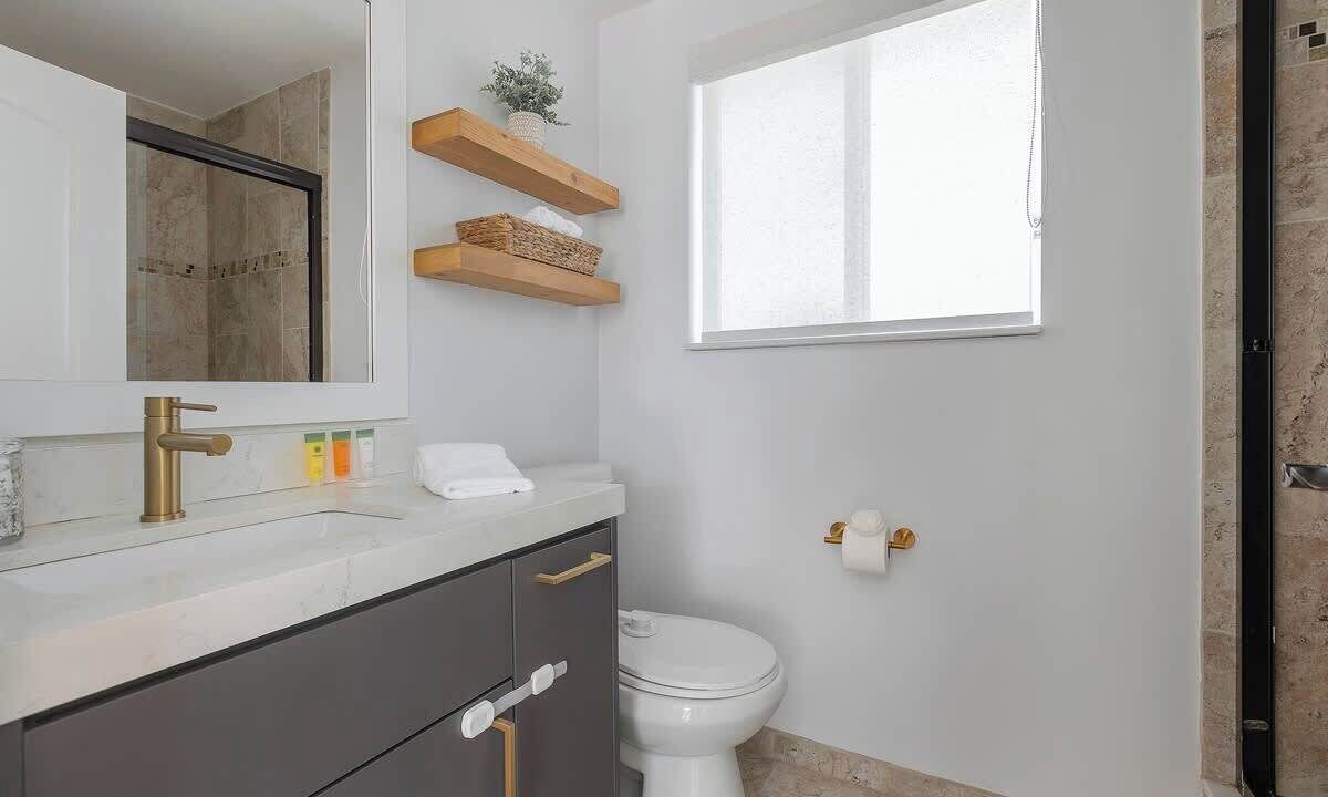 Photo of Bathroom in East Boca Raton