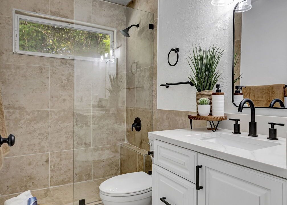 Photo of Bathroom in Jupiter Landing