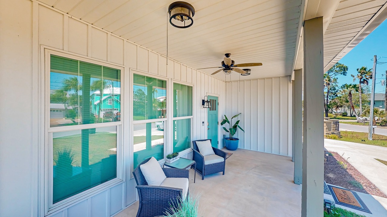 Photo of Patio Balcony in Holiday Beach