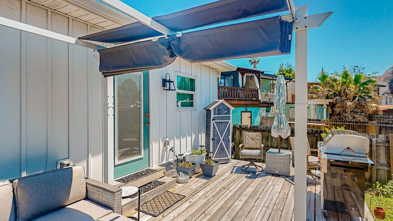 Photo of Patio Balcony in Holiday Beach